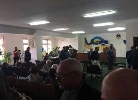 В Теплодаре «Правый сектор» помог УПЦ КП «надавить» на депутатов, - СМИ (ВИДЕО)