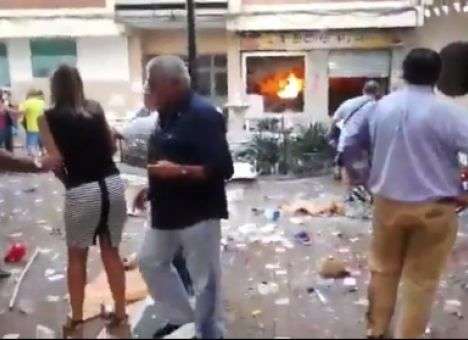 Разгромленное кафе и более 70 раненых: Кадры с места мощного взрыва в Испании (ФОТО)