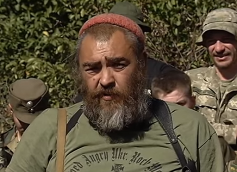 К Порошенко обратился суровый «Санта» из зоны АТО (ВИДЕО)