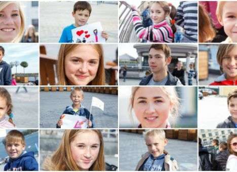 «Дети почувствовали, что нужны окружающим», - участники флешмоба «Ми чекаємо на маму і тата!» (ФОТО)