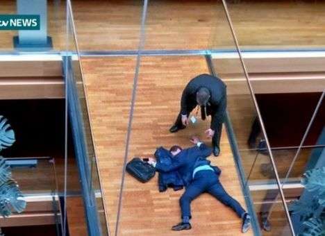 Трагедия произошла в здании Европарламента (ФОТО)