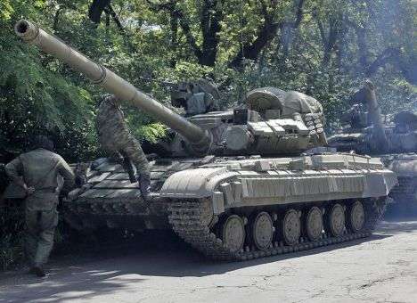 Как только наши части отойдут, их место займут боевики, а наблюдатели ОБСЕ исчезнут, - боец