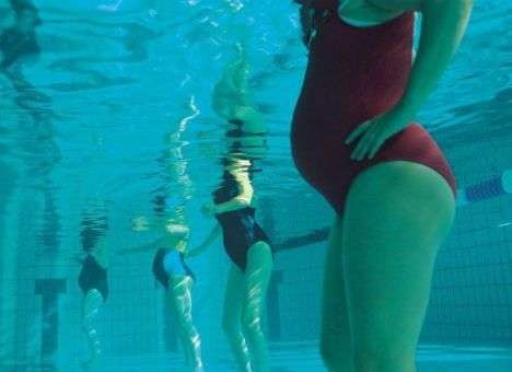 Специалисты выяснили можно ли заниматься спортом во время беременности