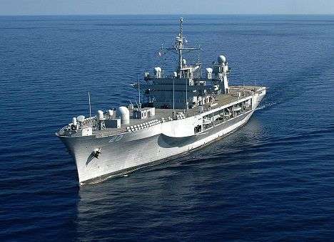 Неподалеку от оккупированного Крыма внезапно появился флагман флота США