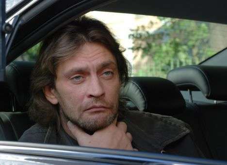 У знаменитого российского актера украли золото