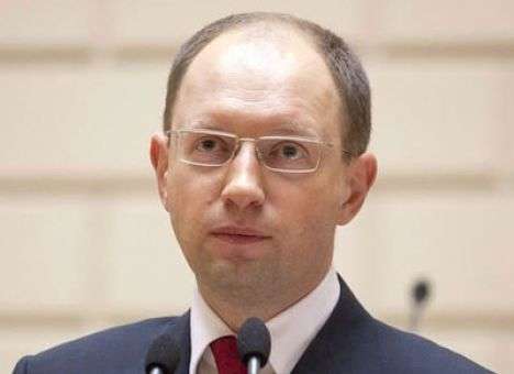 Яценюк рассказал, когда Янукович решил зачистить Майдан