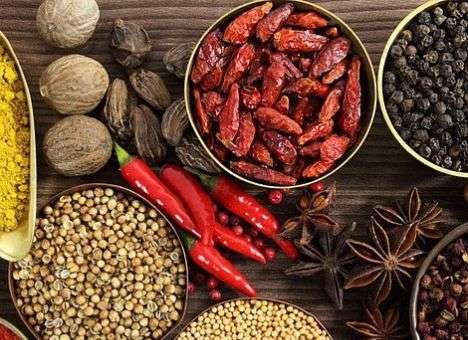 Эксперты назвали 10 преимуществ острой и пряной пищи для организма