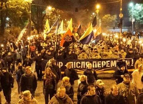 «Огненный» марш в центре Киева сняли с высоты (ВИДЕО)