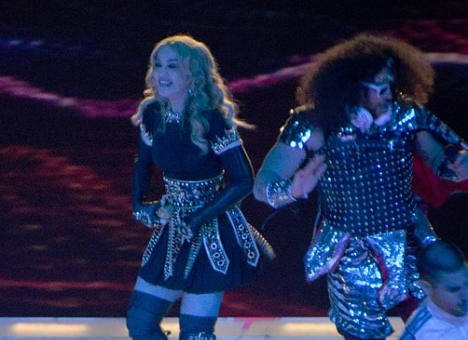 Мадонну необычным способом зовут в Питер