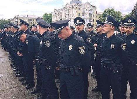 Украинских копов лишат выходных и отпусков