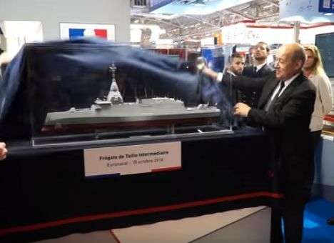 Франция показала миру свой новый боевой корабль (ВИДЕО)