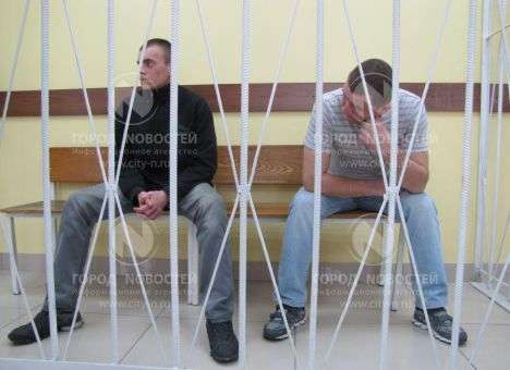 Ходил с отрубленной ногой и улыбался: В РФ девушка молчала о парне-людоеде почти год