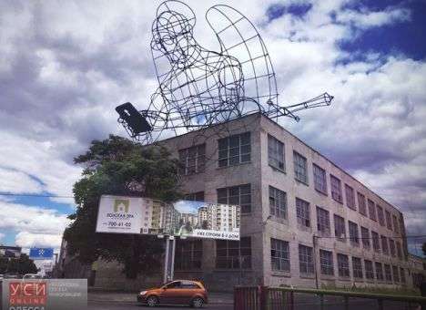 Даже у ангелов есть смартфоны: В Одессе появятся «Двери рая» (ВИДЕО)