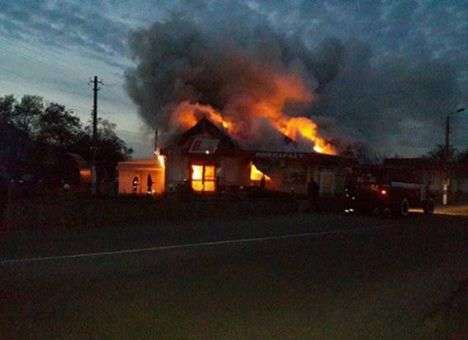 Под Киевом покупатель превратил магазин в факел (ФОТО)