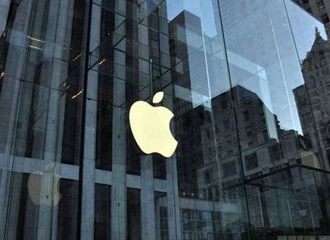 Доходы Apple снизились впервые за 15 лет