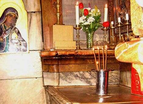 Археологи вскрыли гроб Христа