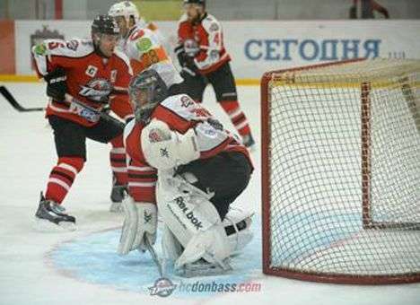 Волевая победа вывела «Донбасс» в лидеры УХЛ