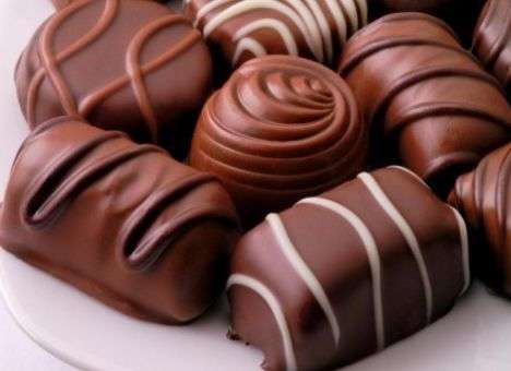 Насколько опасно объедаться конфетами, выяснили ученые