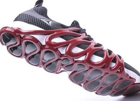 Reebok наладит печать кроссовок на 3D-принтере (ВИДЕО)