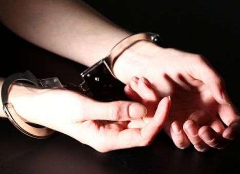 Полицейские случайно нашли женщину, которую похитил маньяк