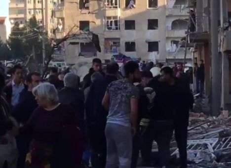 Первые кадры с места мощного взрыва в Турции (ФОТО, ВИДЕО)