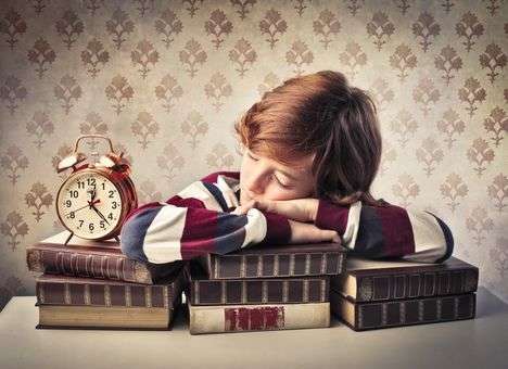 О негативных последствиях нехватки сна для подростков сообщили специалисты
