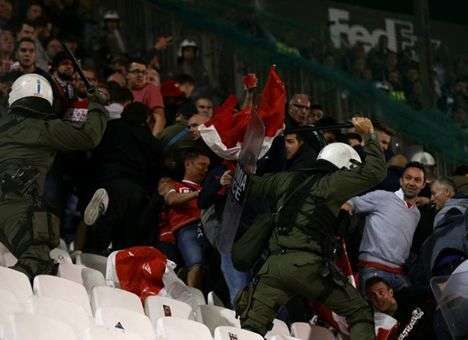 Бельгийские болельщики устроили побоище в Греции