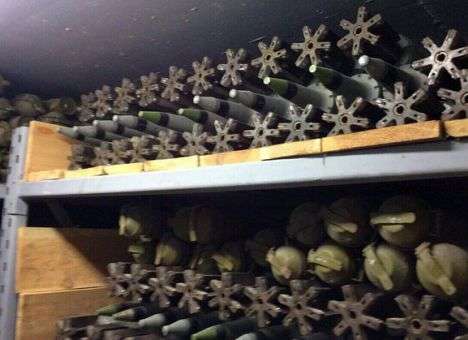 БТР и куча оружия: Опубликованы кадры из бункера под Киевом (ВИДЕО)