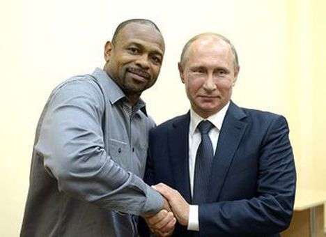 Американский боксер с российским паспортом решил продолжить карьеру