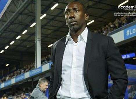 Английский клуб «КПР» уволил тренера после коррупционного скандала