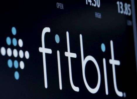 Упавшая прибыль и слабый прогноз обрушили котировки Fitbit