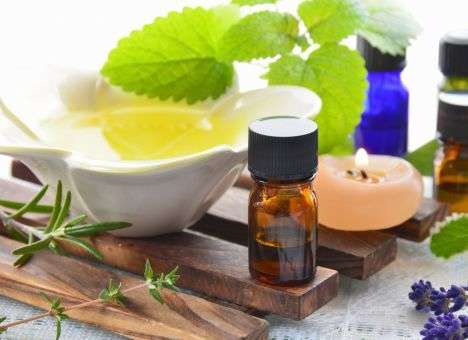 Медики выяснили, какие эфирные масла помогут в лечении насморка