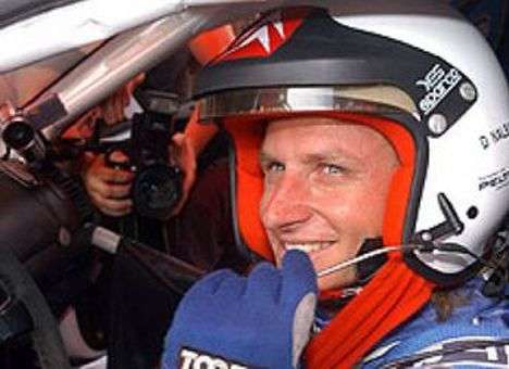 Экс-теннисист попал в ужасную аварию на ралли (ВИДЕО)