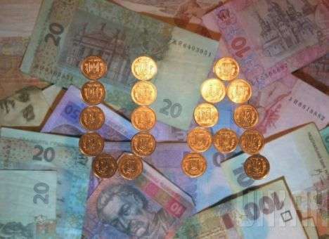 Резервы НБУ сократились впервые за полгода