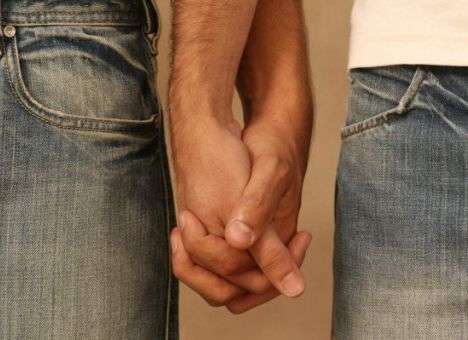 Почему мужчины становятся гомосексуалистами, рассказали ученые