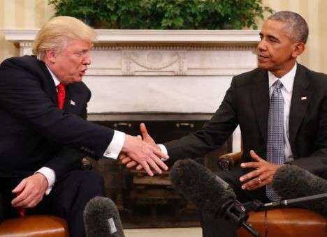 В совместной фотосессии с Обамой Трампу отказано