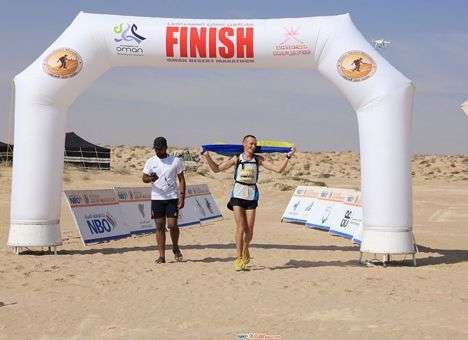 Украинский легкоатлет стал вторым на экстремальном марафоне в Омане