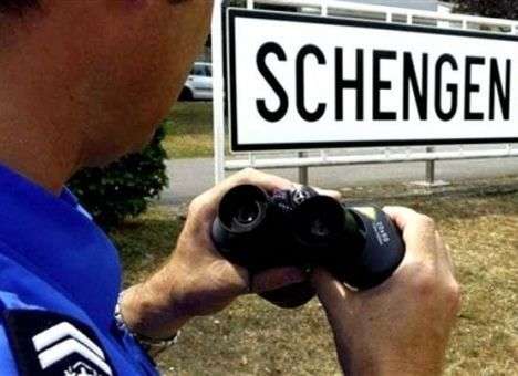 Контроль внутри Шенгенской зоны продлен