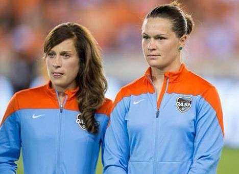 Американская футболистка не хочет возвращаться в США из-за Трампа