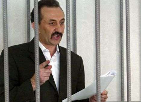 Вышедший на свободу экс-судья Зварич пытается восстановиться на должности