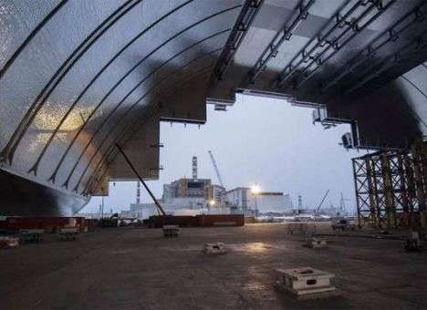 ЧАЭС начали накрывать аркой