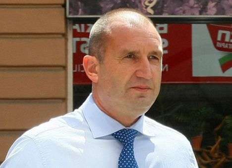 Новый президент Болгарии выступил за отмену санкций против РФ