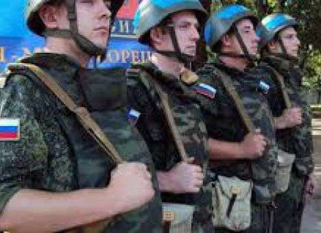 Крымчан заманивают в российскую армию