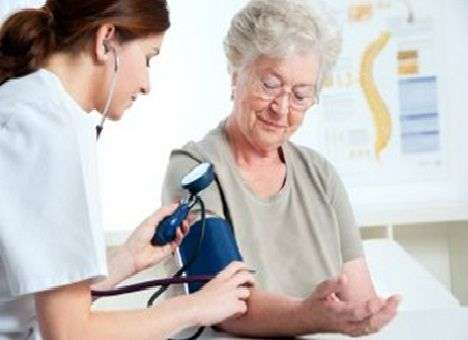 Специалисты назвали 6 способов снизить давление без лекарств