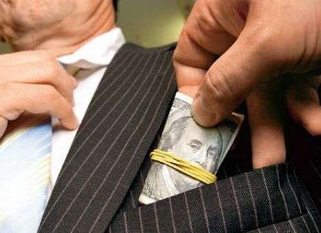 Борьбу с коррупцией в Украине оценили на двойку