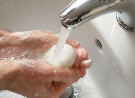 Эксперты рассказали, как защититься от простудной инфекции на рабочем месте