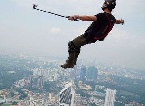 Ученые подсчитали статистику смертельных селфи