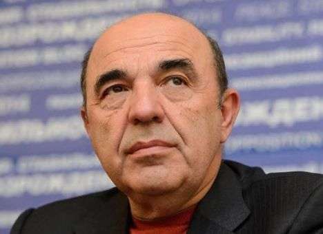 «Мы – мирная акция, но они нас боятся», – Рабинович о протестах под НБУ (ВИДЕО)