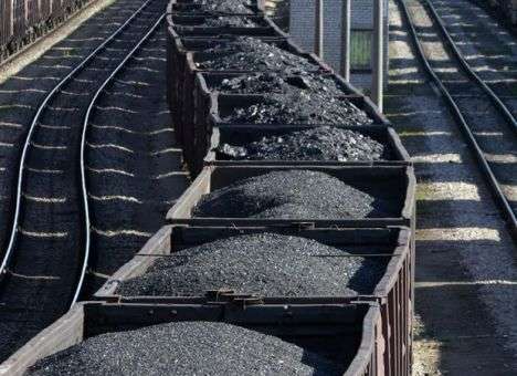 Украина спешит запастись угольком