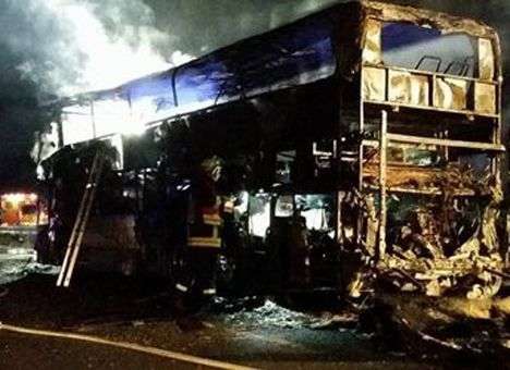 Автобус с фанатами сгорел на трассе в Германии